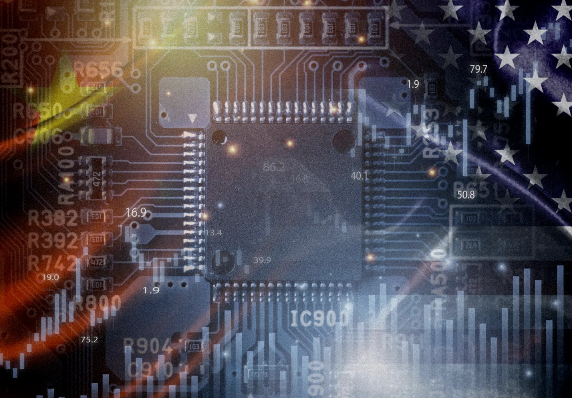 Ingénieur dans une usine de composants électroniques contrôlant des circuits imprimés de défense