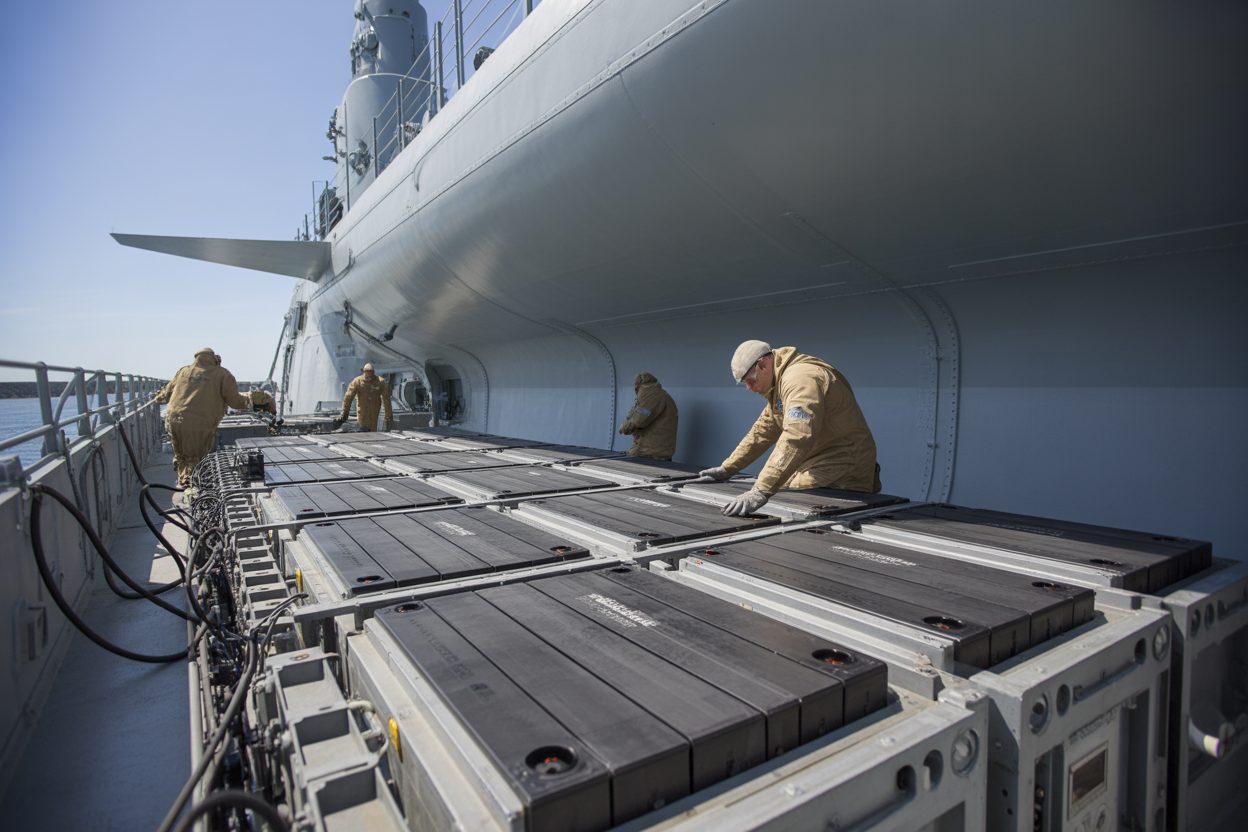 Après vingt ans de R&D, Naval Group abandonne le plomb-acide et confie ses Barracuda et Scorpène aux batteries lithium-ion de Saft
