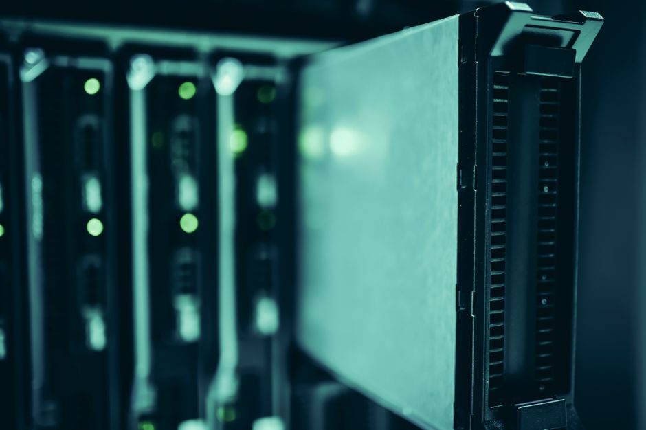 Une équipe technologique française présente son système d'intelligence artificielle aux autorités gouvernementales