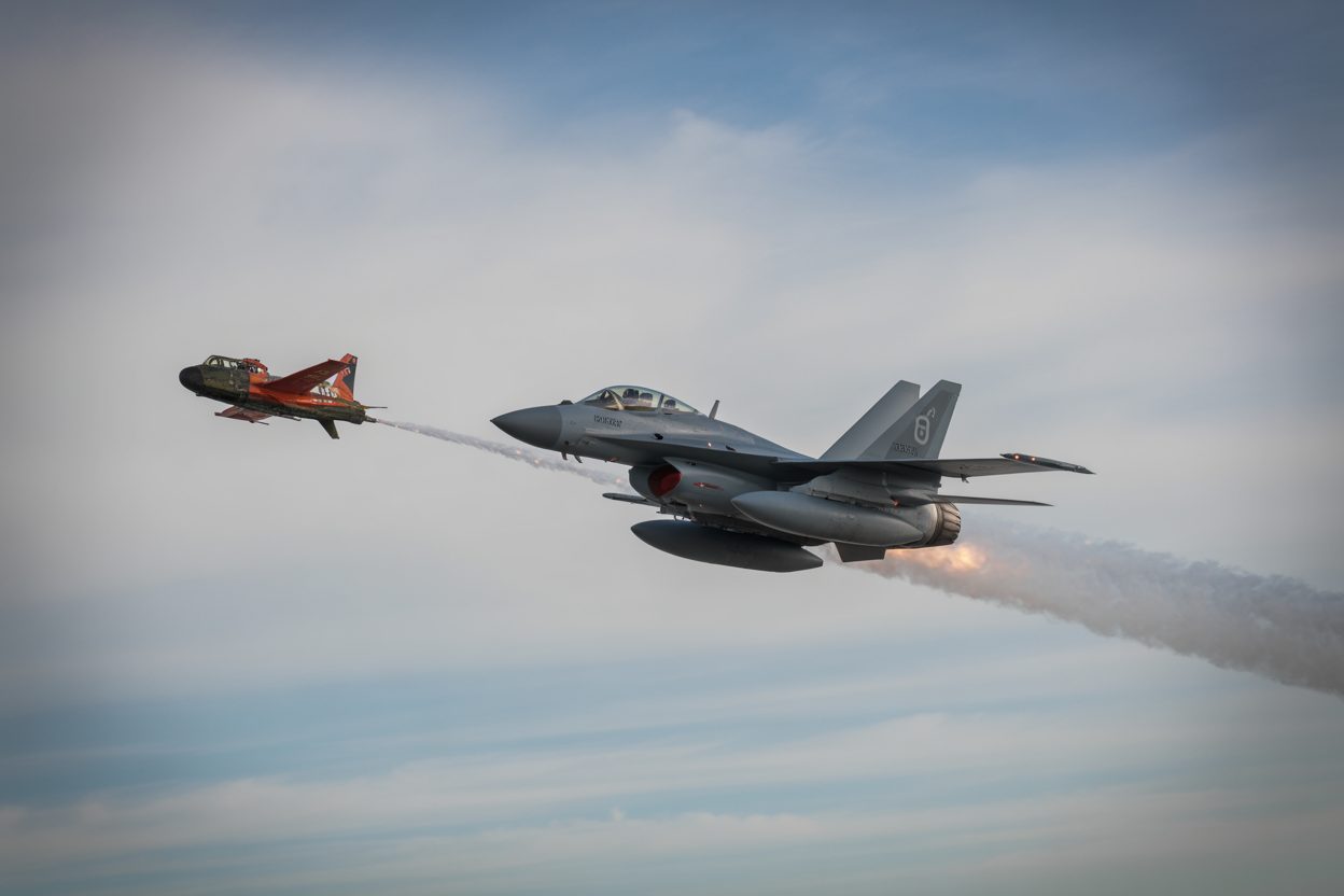 Sept Canadair face aux mégafeux : la France rattrapée par ses arbitrages budgétaires entre défense et sécurité civile Sept Canadair face aux mégafeux : la France rattrapée par ses arbitrages budgétaires entre défense et sécurité civile