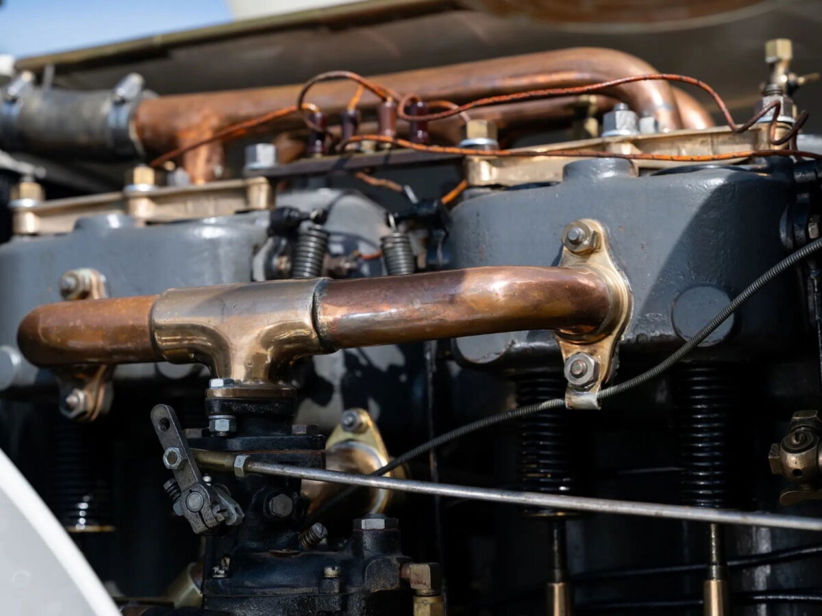 Mercedes 40 PS 1904 moteur quatre cylindres 6.7 litres origine 40 chevaux transmission chaînes