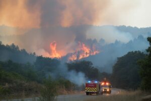 Ardèche et Drôme en vigilance orange : le risque de feux reste élevé ce dimanche