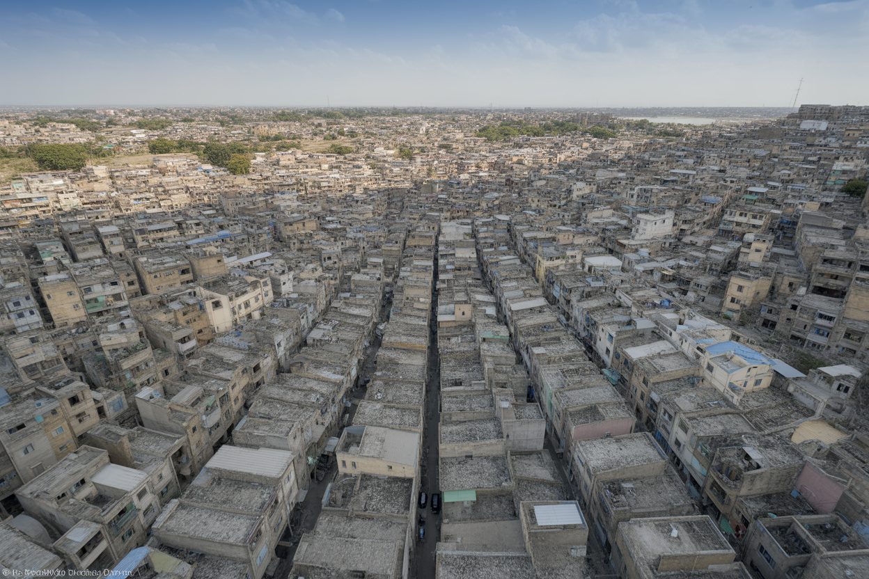 Bouyouni : 68 habitations vouées à la destruction dans six mois, 40 autres sous surveillance Quartier résidentiel densément construit avec habitations vétustes et voies étroites