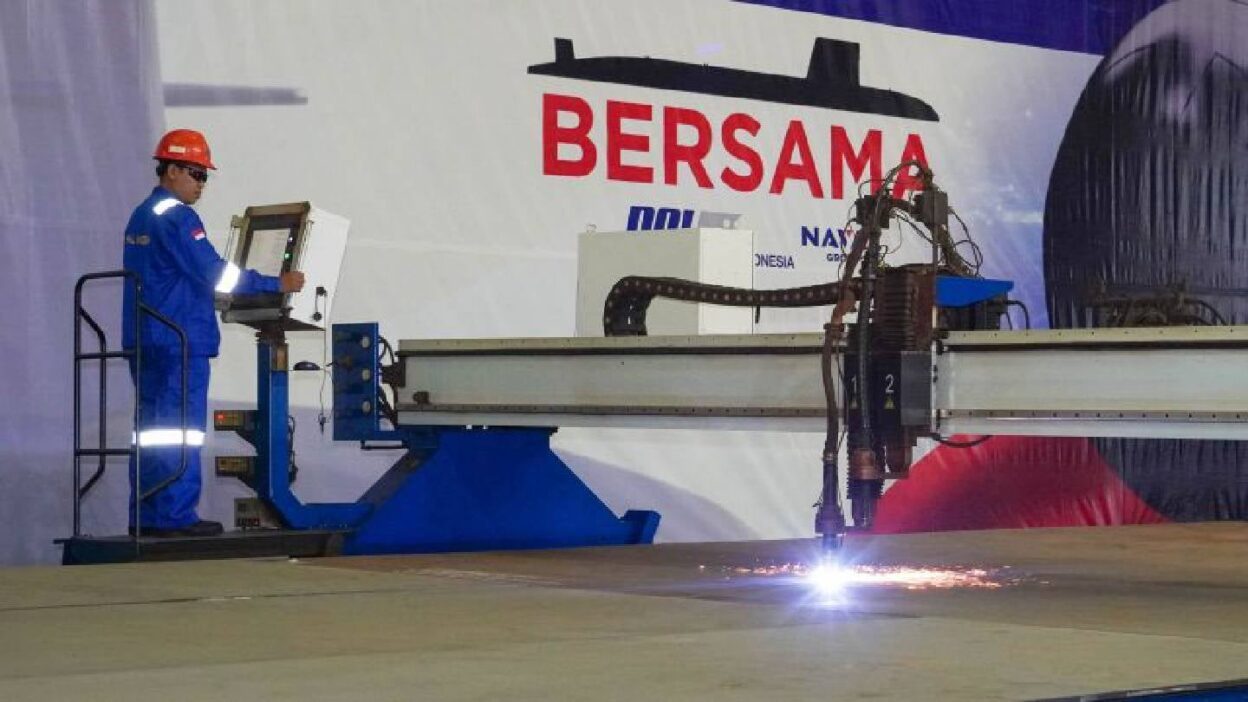 Naval Group à Surabaya : l'Indonésie coupe l'acier de son premier Scorpène, six ans avant livraison Naval Group à Surabaya : l'Indonésie coupe l'acier de son premier Scorpène, six ans avant livraison