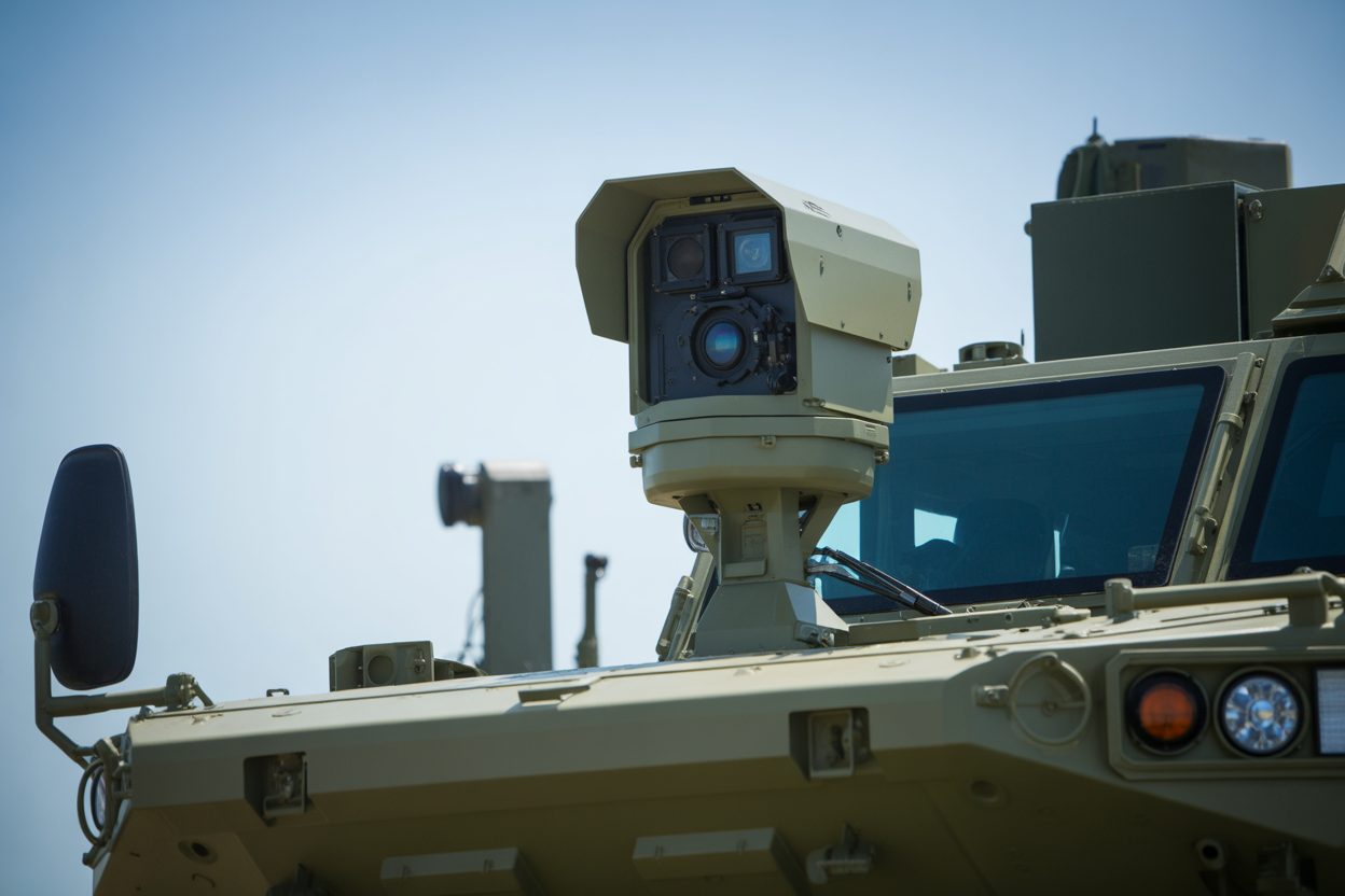 Thales fournit 400 caméras bibandes Minerva aux véhicules amphibies du Corps des Marines Caméra de surveillance thermique et optique intégrée sur véhicule militaire amphibie