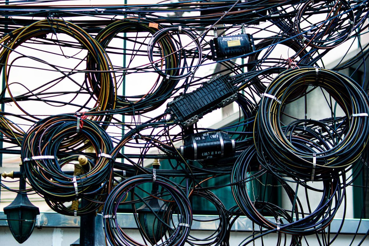 120 jours pour autoriser des travaux de fibre : aux États-Unis, les villes contestent le projet du régulateur Le déploiement de la fibre oppose le régulateur américain aux collectivités locales