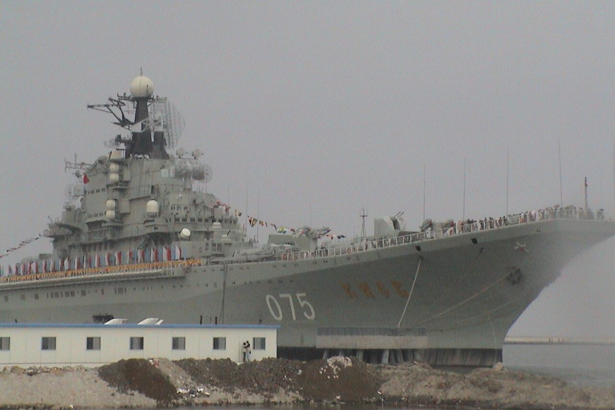 Des frappes russes ont de nouveau touché Kiev le 8 septembre 2026, au lendemain de la visite d’émissaires américains venus relancer les discussions de paix