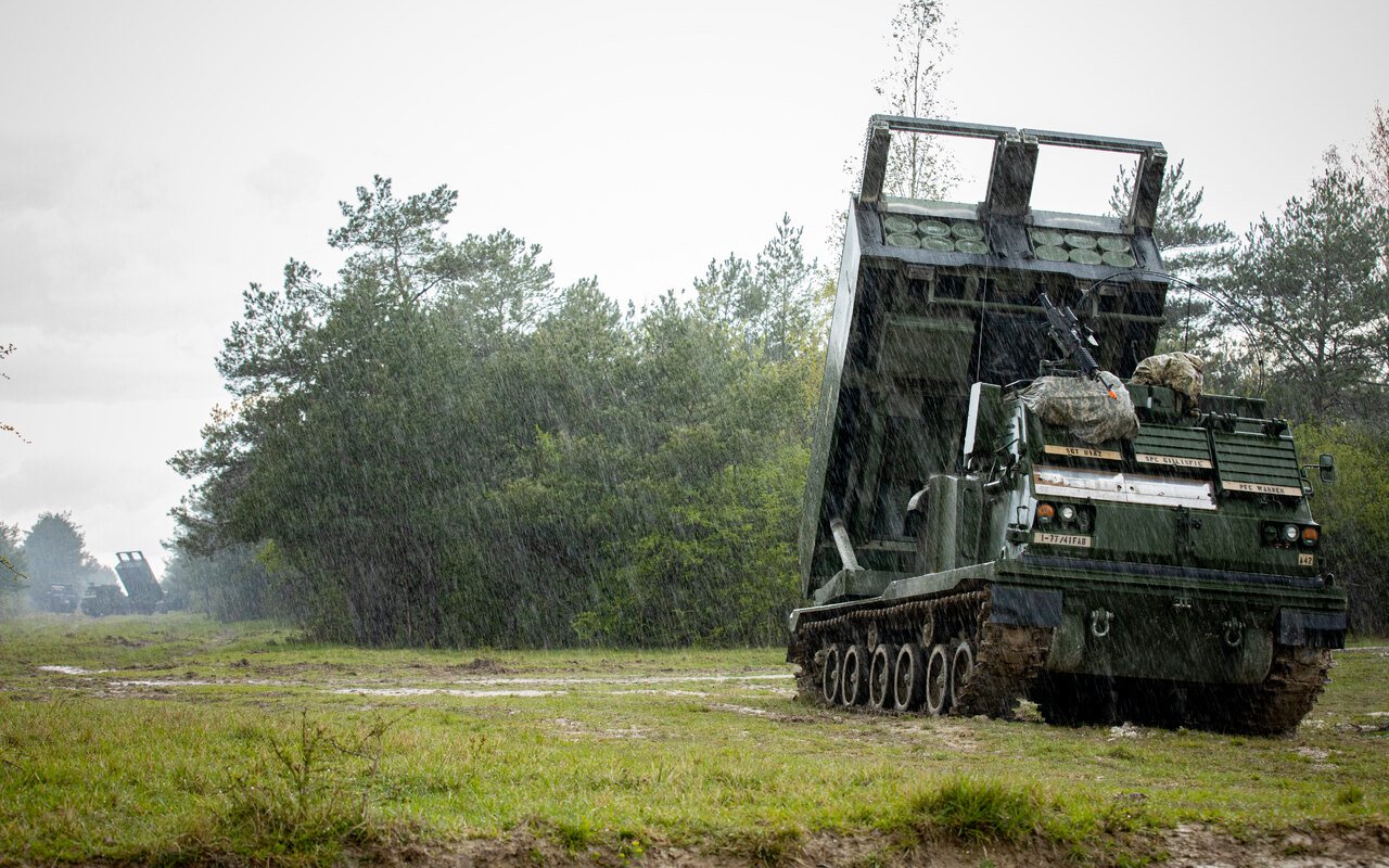 L’armée de l’Air mettait en œuvre les missiles nucléaires d’Albion, mais c’est l’armée de terre qui devrait hériter du futur missile balistique français à 2 500 km L’armée de l’Air mettait en œuvre les missiles nucléaires d’Albion, mais c’est l’armée de terre qui devrait hériter du futur missile balistique français à 2 500 km